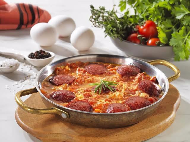 Kaşarlı sucuklu Menemen